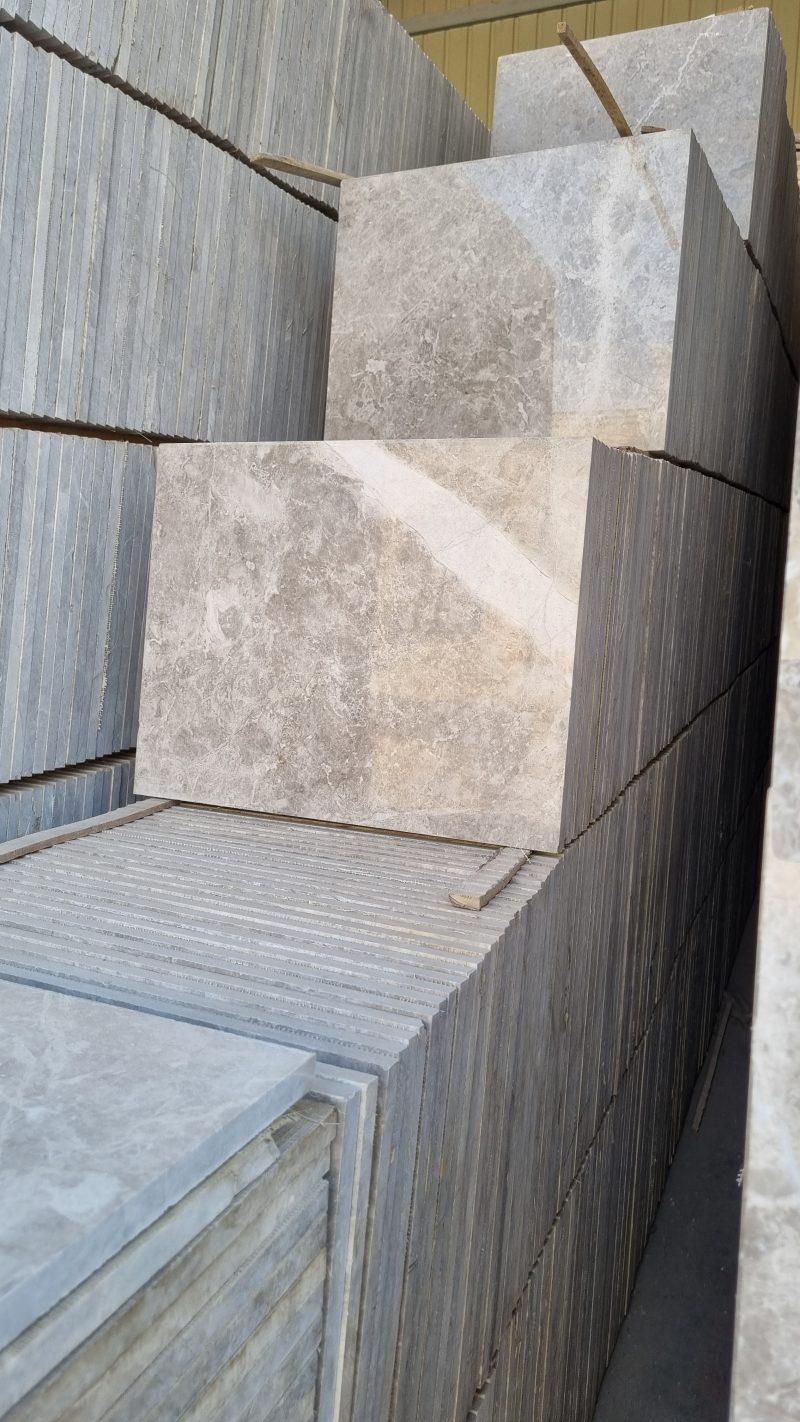 Persian Silk Marble – Elegant Grey-Beige Marble with Soft Linear Veins | Lazulite Marble