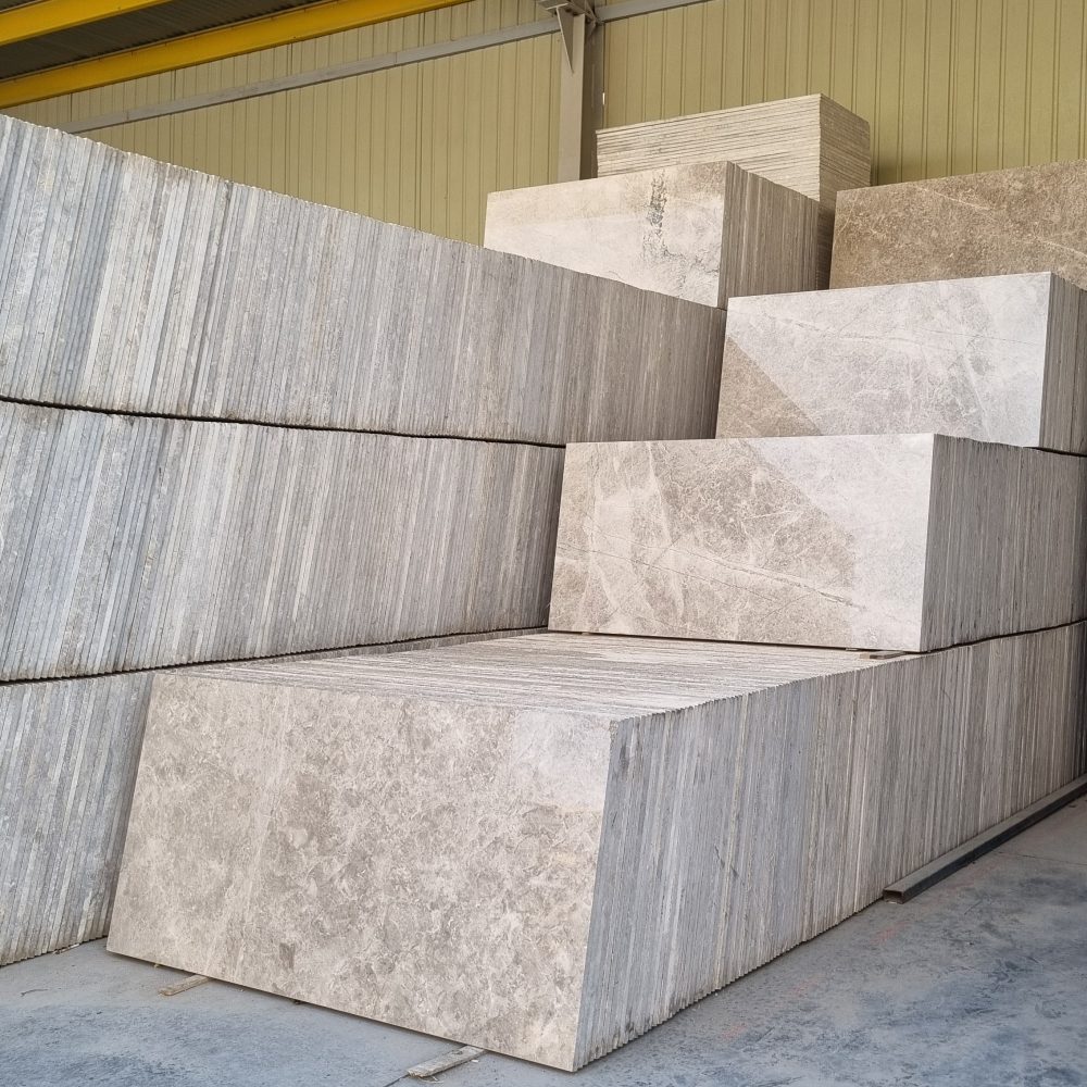 Persian Silk Marble – Elegant Grey-Beige Marble with Soft Linear Veins | Lazulite Marble