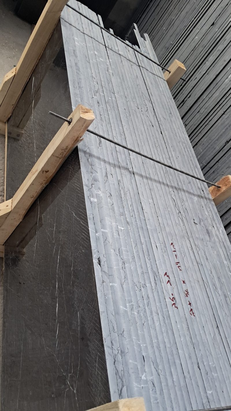 رخام مارکینه – رخام أسود فاخر مع عروق بيضاء | لازولیت ماربل