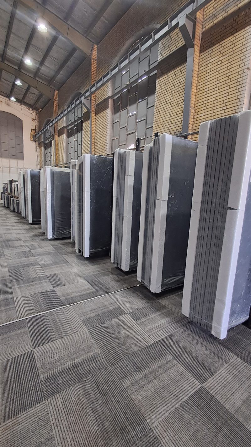 رخام مارکینه – رخام أسود فاخر مع عروق بيضاء | لازولیت ماربل